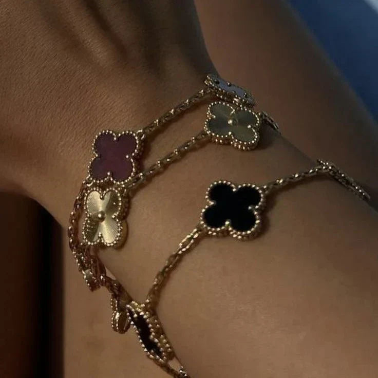 TRÉBOL | Pulsera Dorada/Negra