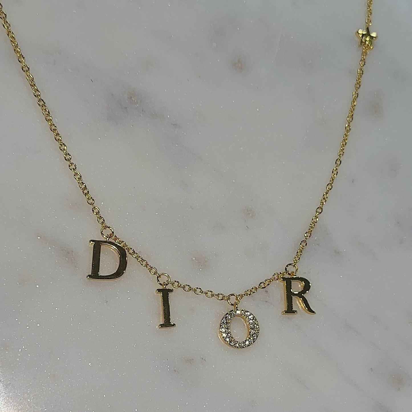 EXCLUSIVO | Collar DR Dorado